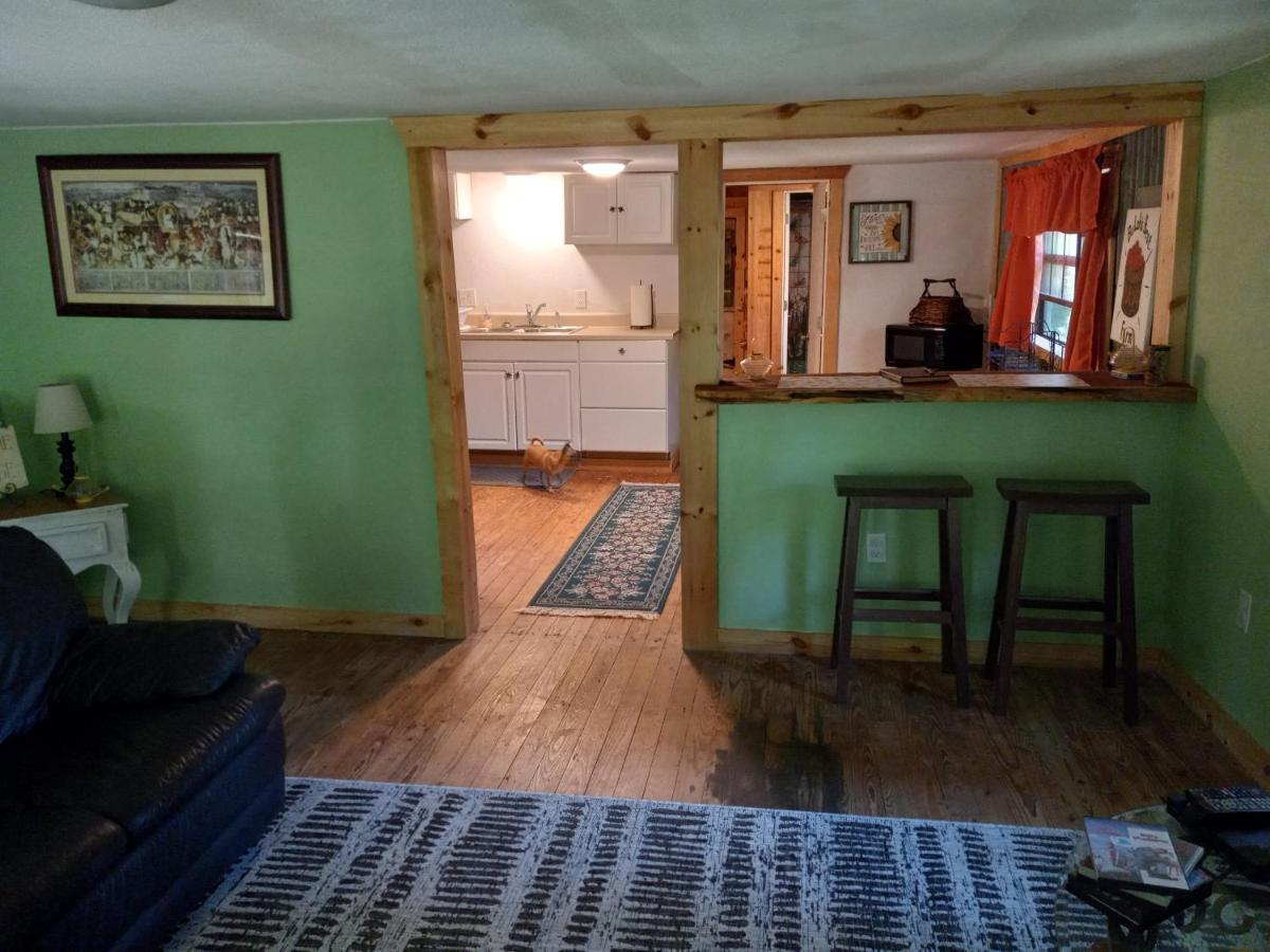 Adorable 1 Bedroom Honey House Rusk Εξωτερικό φωτογραφία